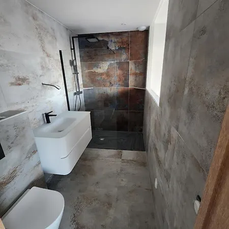 With Air Conditioning, Sea View, Pool, Jacuzzi, Sauna, 5 Bedrooms 5 Bathrooms *