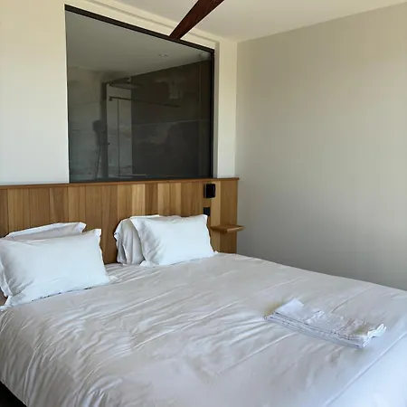 With Air Conditioning, Sea View, Pool, Jacuzzi, Sauna, 5 Bedrooms 5 Bathrooms